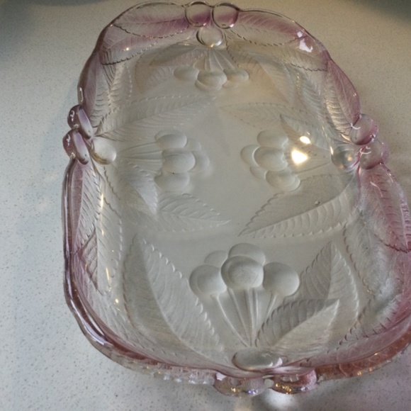 12 x 7 Antique Pink Glass Serving Dish - Picture 5 of 5